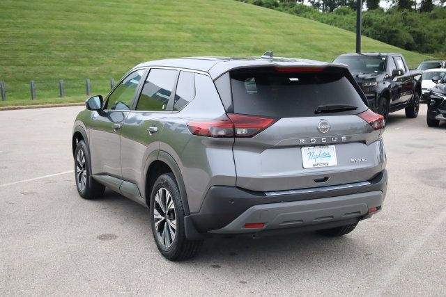 Used 2023 Nissan Rogue SV AWD/4WD image 6