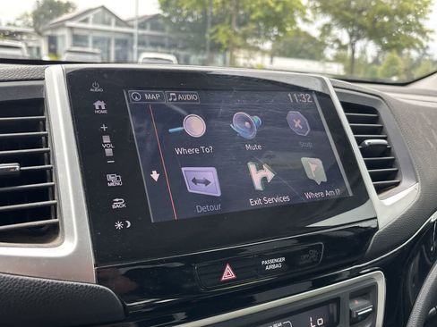 Used 2018 Honda Ridgeline RTL-E image 12