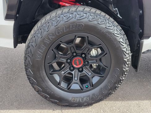 Used 2024 Toyota Tacoma TRD Pro image 19