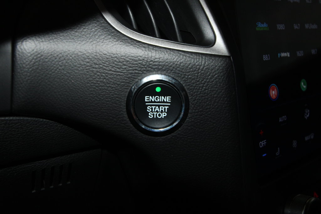 Used 2024 Ford Edge SEL AWD/4WD image 12