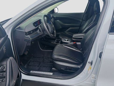 Used 2021 Ford Mustang Mach-E Premium RWD image 17