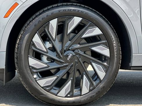 New 2026 Lincoln Nautilus Black Label w/ Jet Appearance Package AWD/4WD image 25