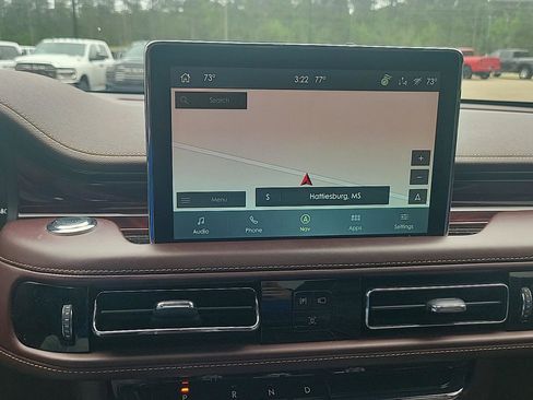 Used 2023 Lincoln Aviator Black Label w/ Dynamic Handling Package AWD/4WD image 18