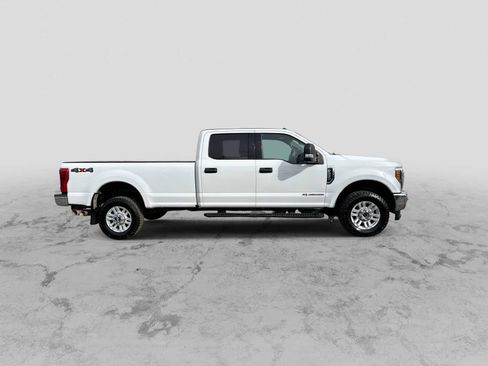 Used 2019 Ford F350 XLT w/ XLT Value Package image 9