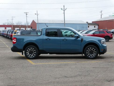 Used 2023 Ford Maverick Lariat w/ Lariat Luxury Package image 2