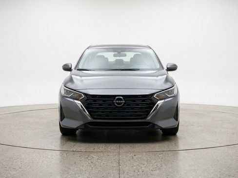 Used 2025 Nissan Sentra SV FWD image 2
