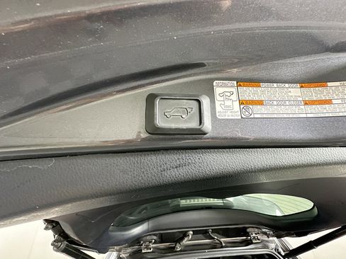 Used 2017 Toyota RAV4 SE w/ Power Special Value Package FWD image 29