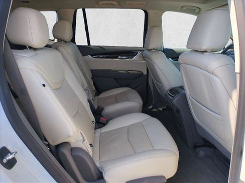 Used 2020 Cadillac XT6 Premium Luxury FWD image 22