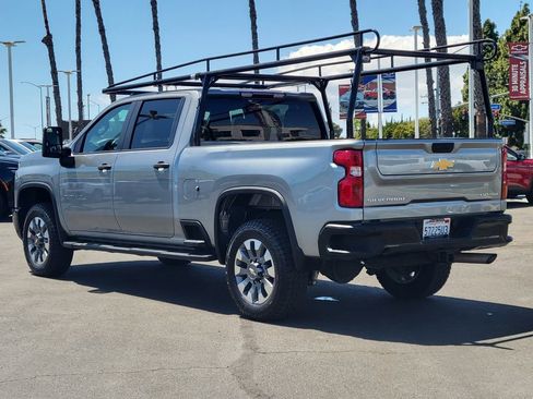Used 2024 Chevrolet Silverado 2500 Custom w/ Custom Value Package AWD/4WD image 2