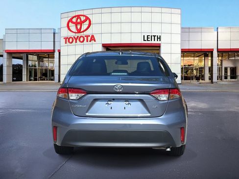 Used 2025 Toyota Corolla LE image 6