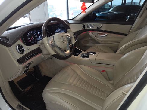 Used 2019 Mercedes-Benz S 560 Sedan image 16