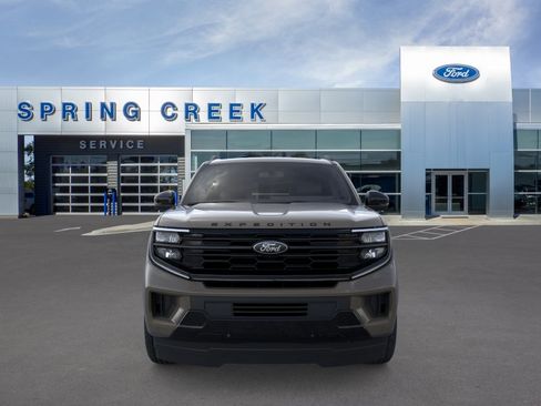 New 2026 Ford Expedition Platinum image 6