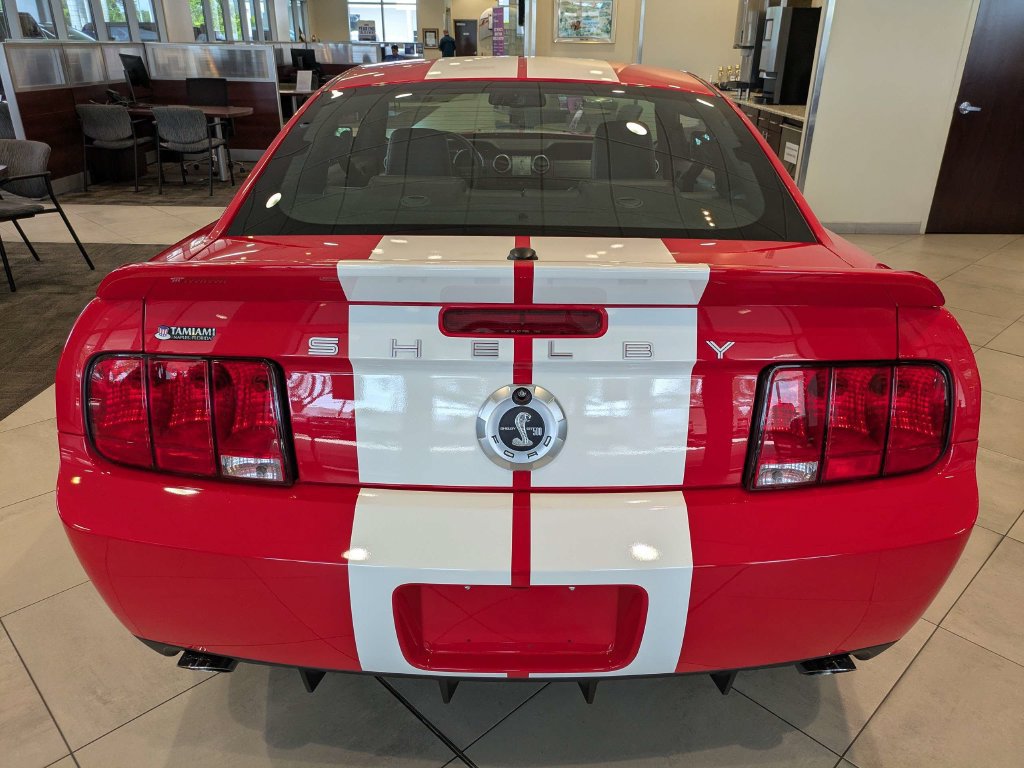 Used 2009 Ford Mustang Shelby GT500 RWD image 5