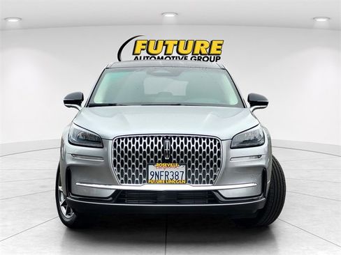 Certified 2023 Lincoln Corsair Standard AWD w/ Equipment Group 101A image 2