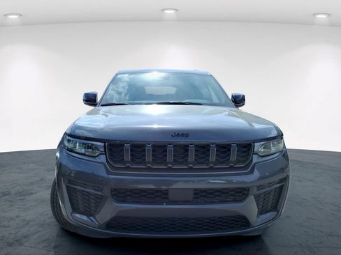 New 2026 Jeep Grand Cherokee L 4WD image 4
