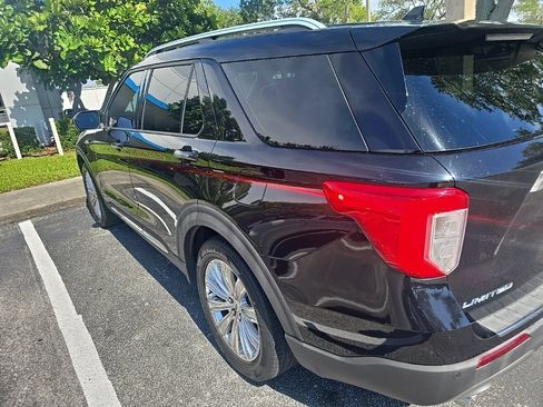 Used 2020 Ford Explorer Limited RWD image 3