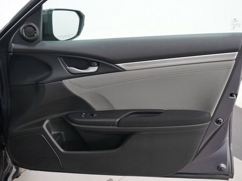 Used 2017 Honda Civic EX image 9