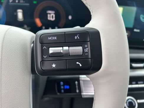 New 2026 Hyundai Santa Fe SE image 16