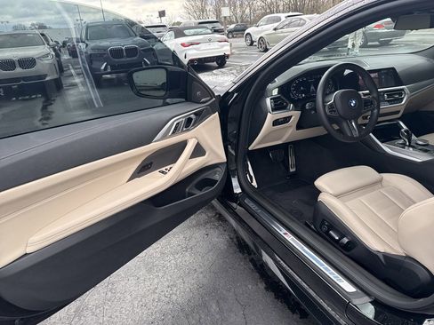 Used 2022 BMW M440i Coupe image 10