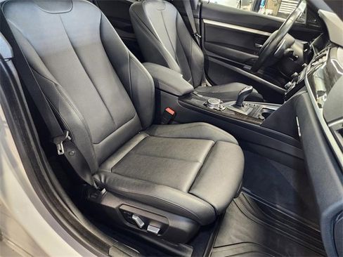 Used 2017 BMW 340i Gran Turismo xDrive image 29