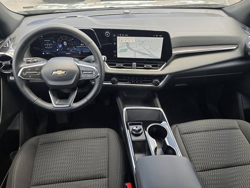 Used 2026 Chevrolet Equinox LT FWD image 14