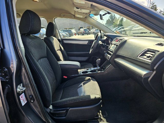 Used 2019 Subaru Outback 2.5i AWD/4WD image 11