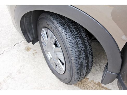 Used 2025 Nissan Kicks S FWD image 33
