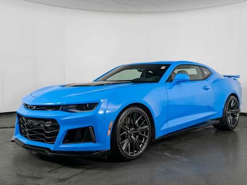Used 2023 Chevrolet Camaro ZL1 image 4