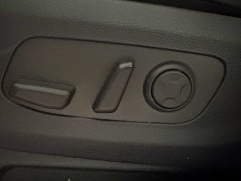 Used 2026 Kia Carnival SX Prestige FWD image 9