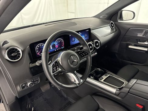 Certified 2025 Mercedes-Benz GLA 250 image 4