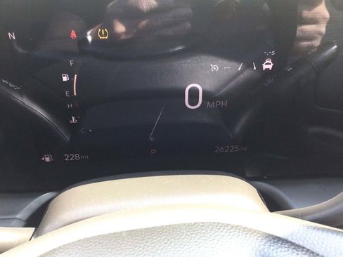 Used 2024 Buick Encore GX Sport Touring image 16