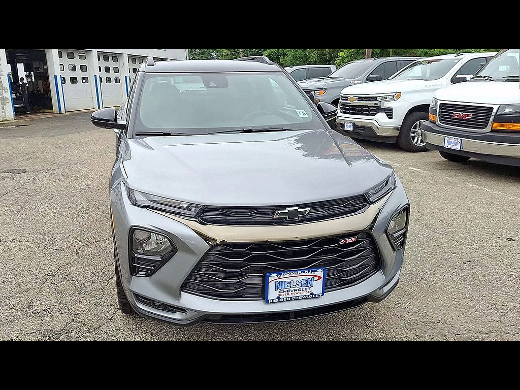 Certified 2023 Chevrolet TrailBlazer RS AWD/4WD image 3