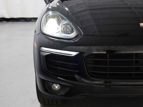Used 2017 Porsche Cayenne S Platinum image 15