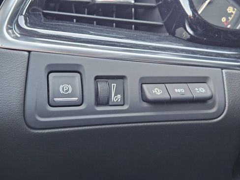 New 2026 Cadillac XT5 Premium Luxury w/ Driver Assist Package image 23