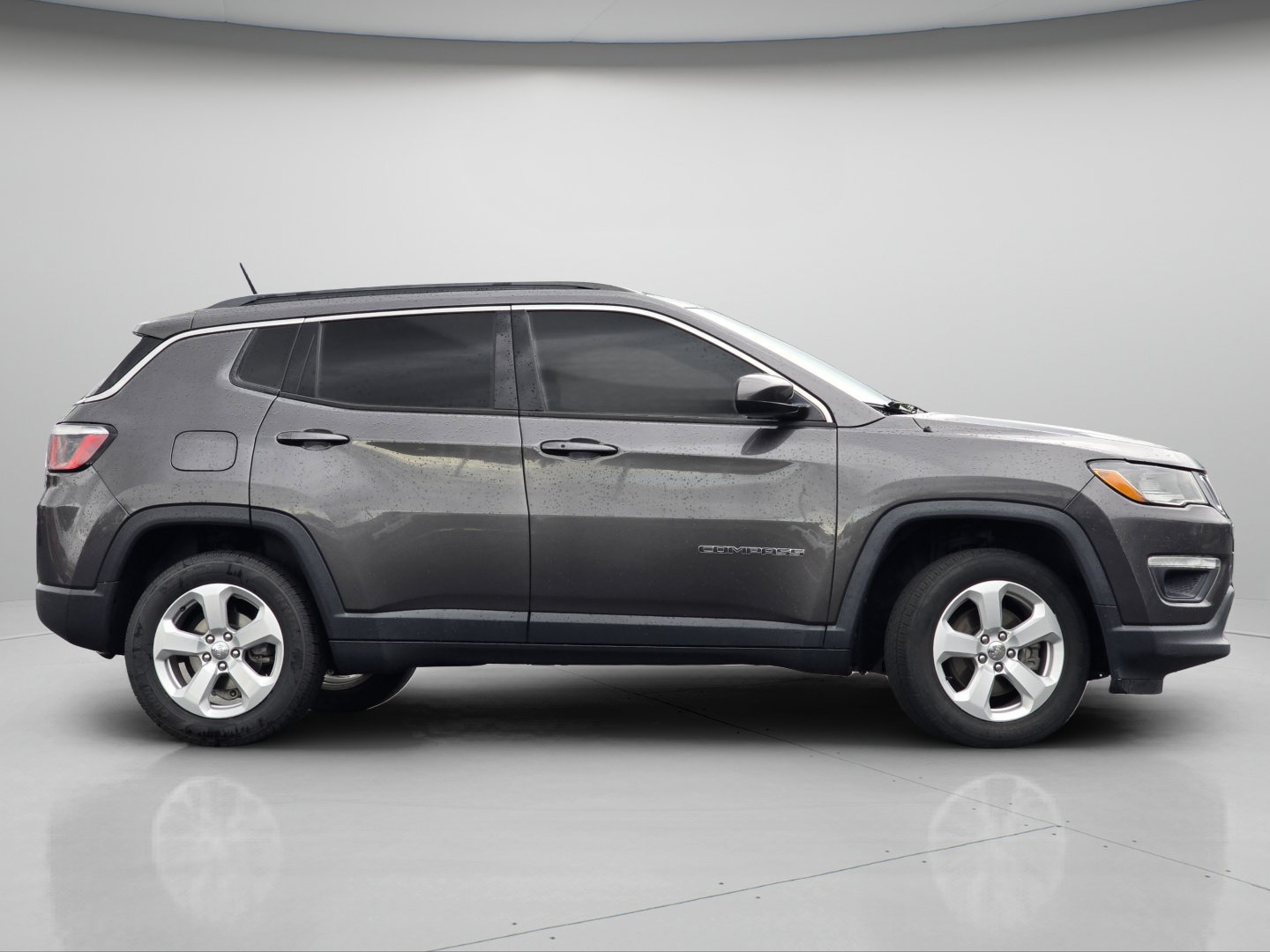 Used 2017 Jeep Compass Latitude AWD/4WD image 24