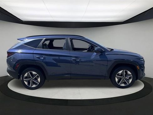 Certified 2025 Hyundai Tucson SEL AWD/4WD image 3