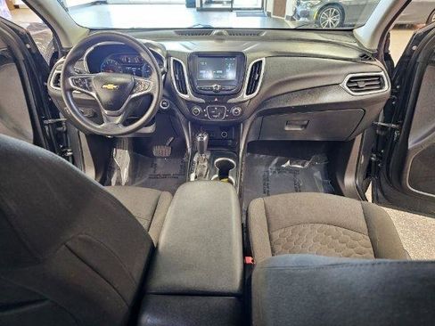 Used 2018 Chevrolet Equinox LT image 9
