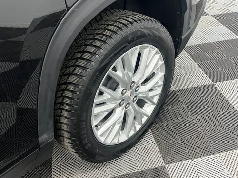 Used 2024 GMC Acadia Elevation w/ Trailering Package AWD/4WD image 12