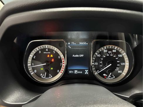 Used 2019 Nissan Titan SL w/ Off-Road Package image 16