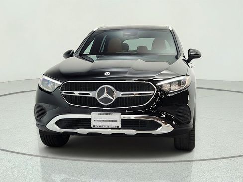 Certified 2026 Mercedes-Benz GLC 300 image 2