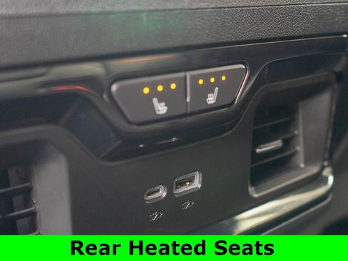 Used 2024 GMC Sierra 1500 AT4 w/ AT4 Preferred Package image 9