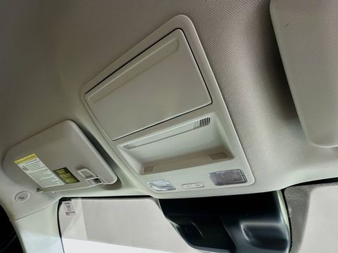Used 2024 Ford Maverick Lariat FWD image 35