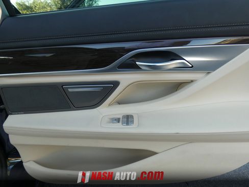 Used 2016 BMW 750i xDrive AWD/4WD image 48