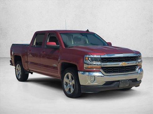 Used 2018 Chevrolet Silverado 1500 LT w/ Texas Edition image 3