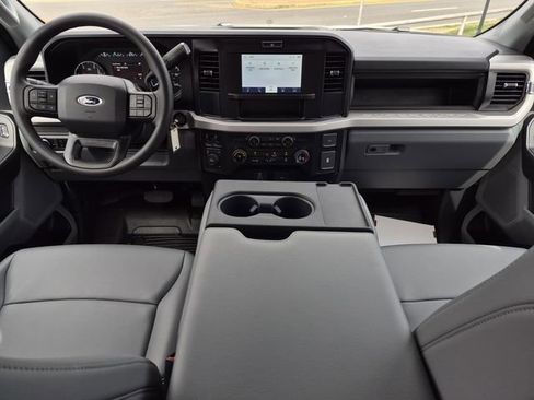 New 2026 Ford F550 4x4 Crew Cab Super Duty w/ XL Chrome Package image 12