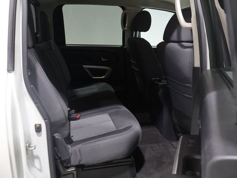 Used 2020 Nissan Titan SV w/ SV Convenience Package AWD/4WD image 18
