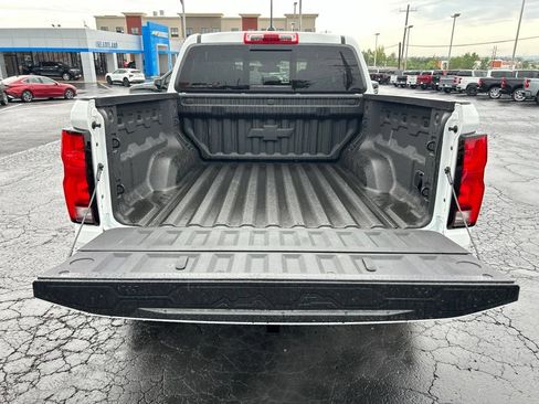 Used 2025 Chevrolet Colorado ZR2 w/ Technology Package AWD/4WD image 43