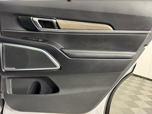 Used 2022 Kia Telluride SX w/ SX Prestige Package image 52