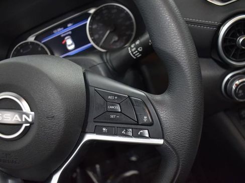 Used 2024 Nissan Sentra SV image 17