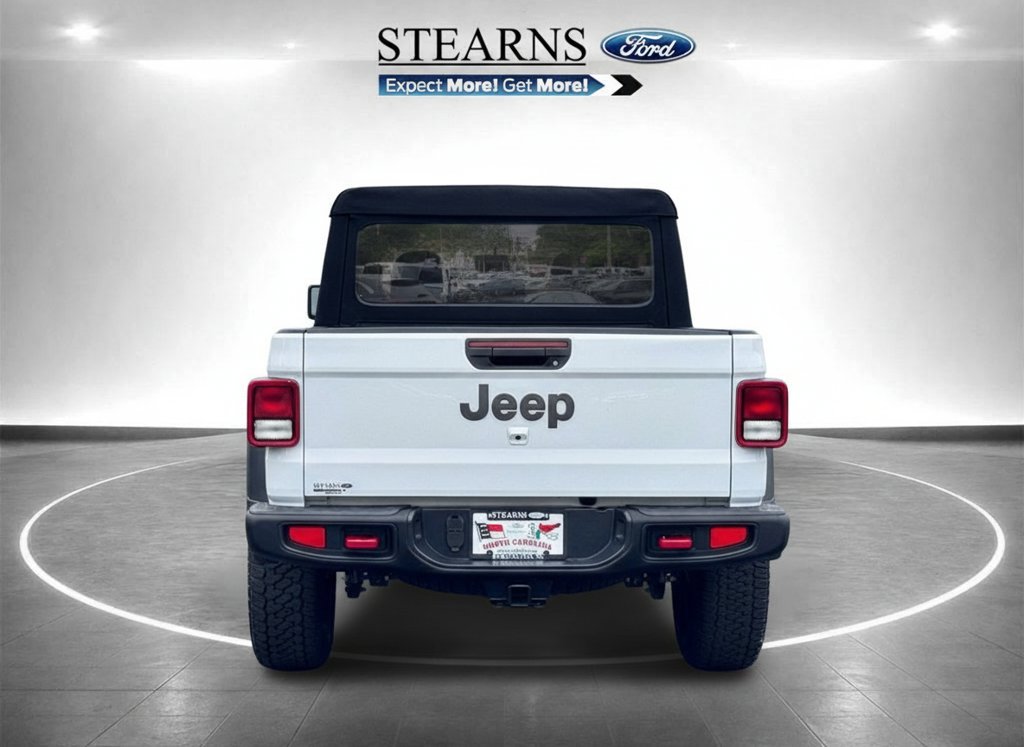Used 2022 Jeep Gladiator Rubicon w/ Trailer Tow Package AWD/4WD image 4